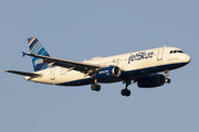 Airbus A320-232 (N592JB)