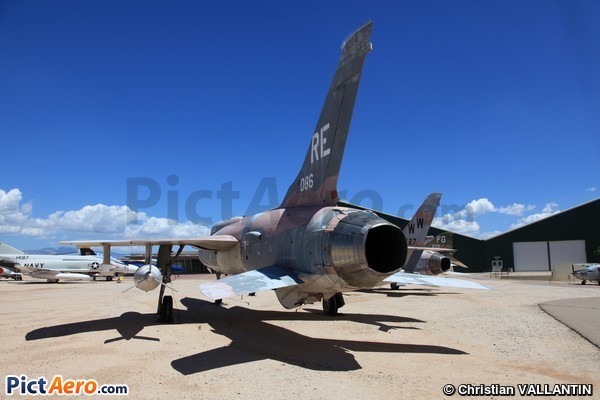 Republic F-105D Thunderchief (Pima Air & Space Museum)