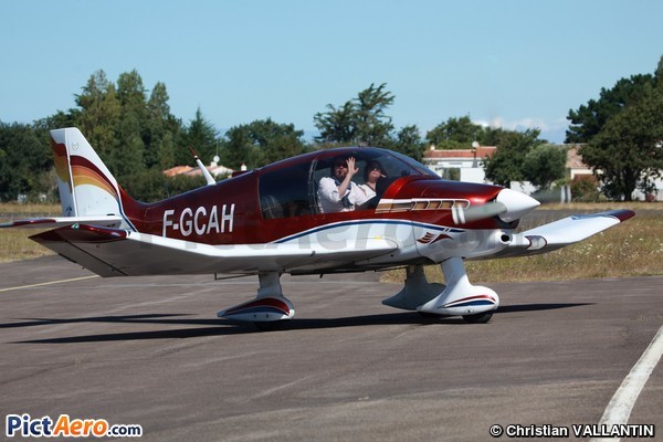 Robin DR-400-160 (Aero Club de Villeurbanne)