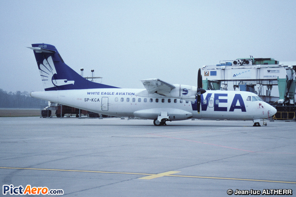 ATR 42-312 (White Eagle Aviation)