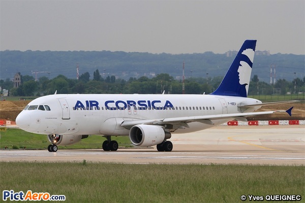 Airbus A320-216 (Air Corsica)