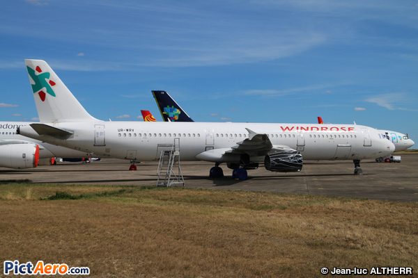 Airbus A321-231 (WindRose Aviation)