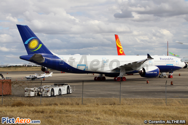 Airbus A330-941neo (Rwandair)