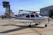 Cirrus SR-20 (F-HKCV)