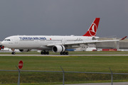 Airbus A330-303