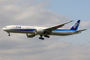 Boeing 777-381/ER (JA791A)
