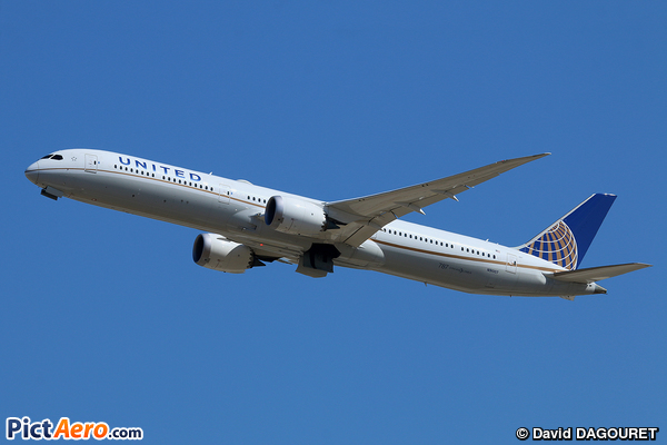 Boeing 787-10 Dreamliner (United Airlines)