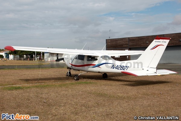 Cessna 177RG Cardinal RG (Private / Privé)