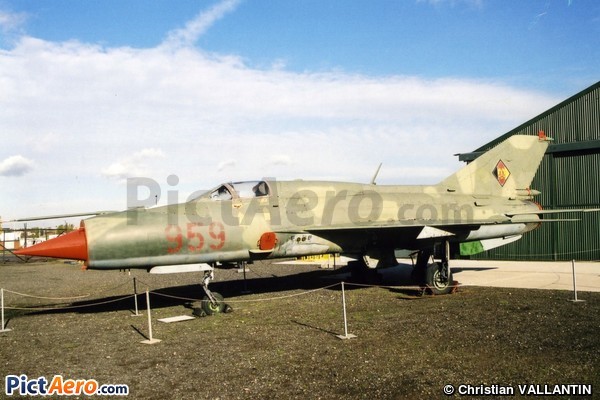 Mikoyan-Gourevich Mig-21 PFM/SPS (Midland Air Museum Coventry)