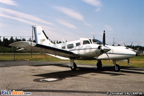 Piper PA-34-200T Seneca II (Aéro Service)