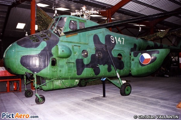 Mil Mi-4 Hound (The Helicopter Museum (Weston))