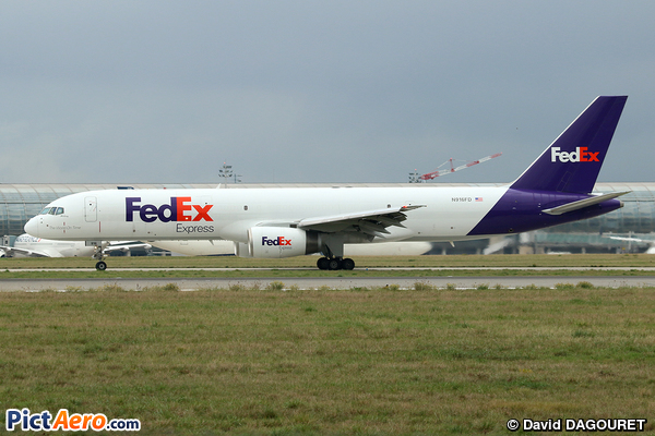 Boeing 757-27B/SF (FedEx)