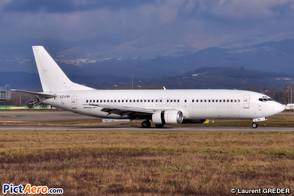 Boeing 737-446 (GP Aviation)