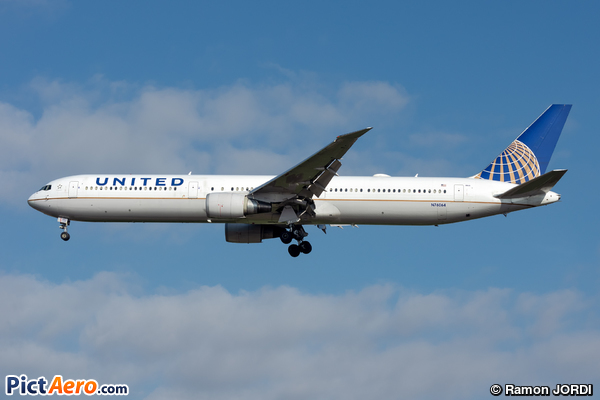 Boeing 767-424/ER (United Airlines)