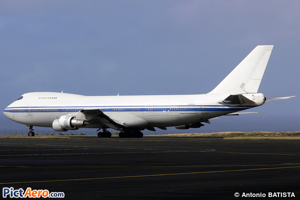 Boeing 747-2J6B(SF) (MK Airlines)