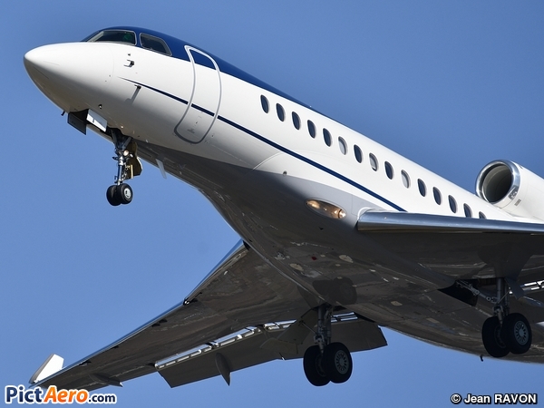 Dassault Falcon 8x (VG Educational Supplies And Services Ltd.)