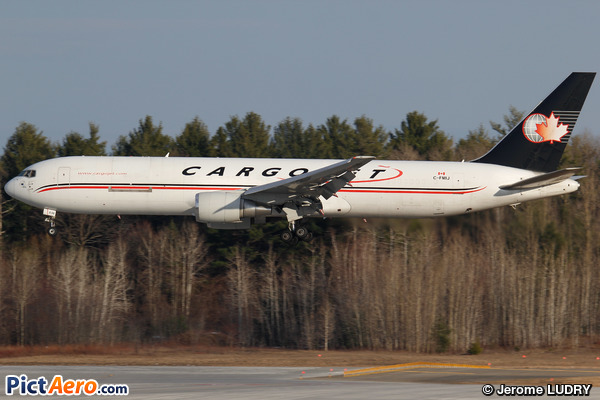Boeing 767-328(ER)(BDSF (Cargojet Airways)