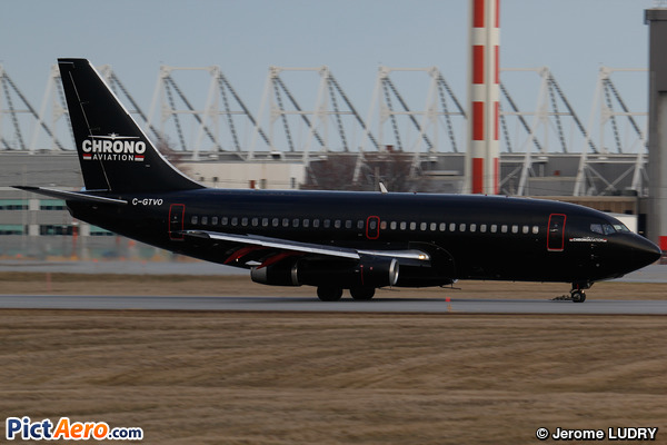 Boeing 737-219(Adv) (Chrono Aviation)