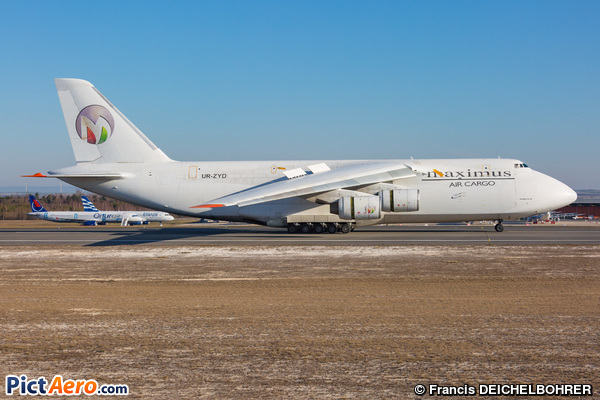 Antonov An-124-100 Ruslan (Maximus Air Cargo)