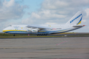 Antonov An-124-100 (UR-82008)