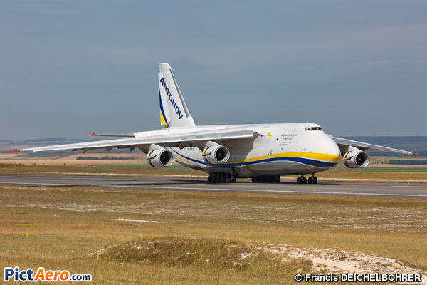 Antonov An-124-100 Ruslan (Antonov Airlines)