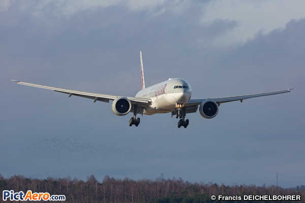 Boeing 777-3DZ/ER (Qatar Airways)
