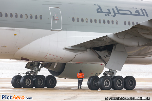 Boeing 777-2DZ/ER (Qatar Airways)