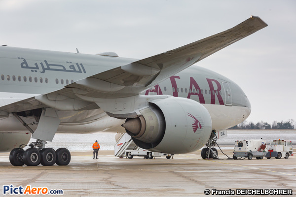 Boeing 777-2DZ/ER (Qatar Airways)