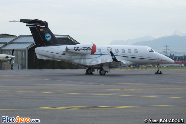 Embraer 505 Phenom 300 (Speedwings Executive Jet)