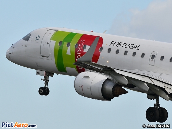 Embraer ERJ-190LR (ERJ-190-100LR) (TAP Express)