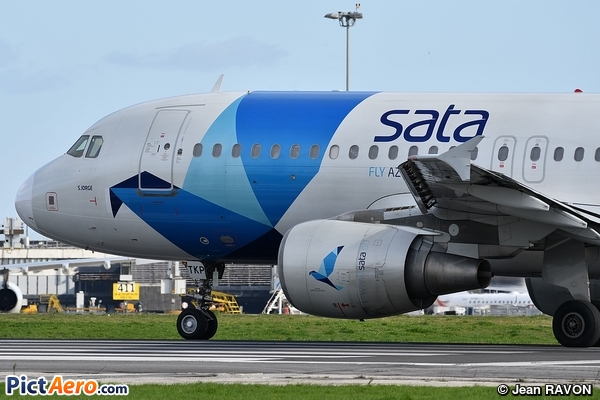 Airbus A320-214 (SATA International)