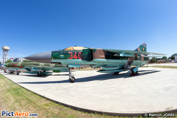 Mikoyan-Gurevich MiG-23 ML Flogger (Museo del aire)