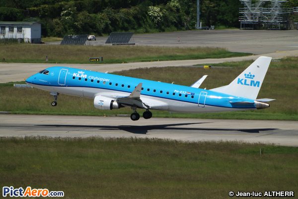 Embraer ERJ-175-200STD (KLM Cityhopper)