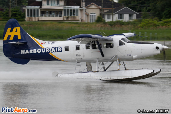 De Havilland Canada DHC3T Turbine Otter (Harbour Air)
