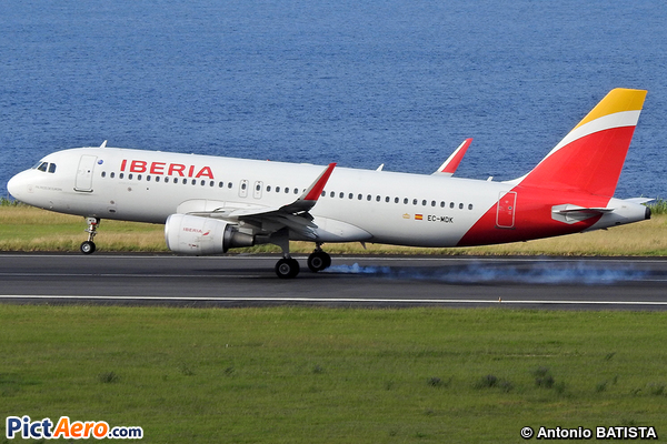 Airbus A320-214/WL  (Iberia)