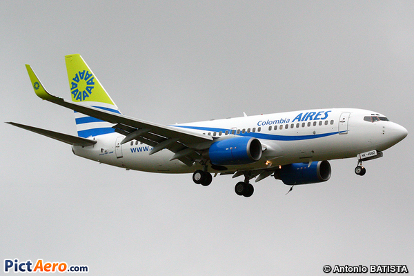 Boeing 737-73V (Aires Colombia)