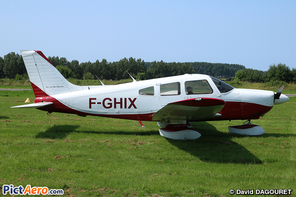 Piper PA-28-181 Archer II (Aéroclub René Mouchotte)