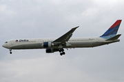 Boeing 767-432/ER (N839MH)