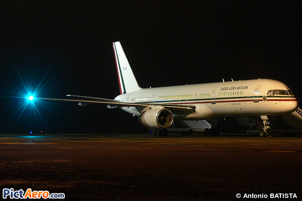 Boeing 757-225 (Mexico - Air Force)