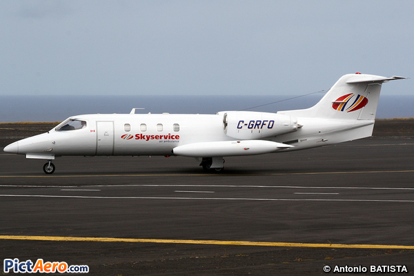 Learjet 35A (Skyservice Airlines)