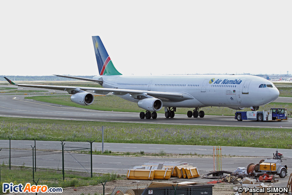 Airbus A340-312 (Air Namibia)
