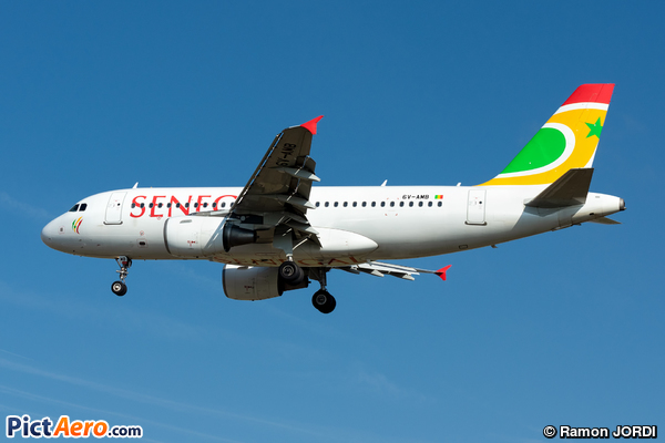 Airbus A319-111 (Air Senegal)