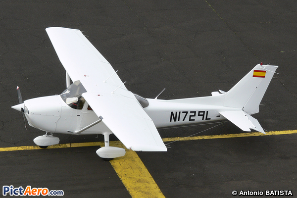 Cessna 172R Skyhawk (Flying Academy Spain)