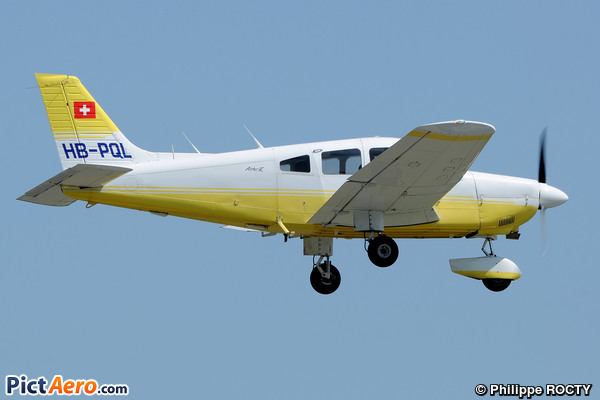 Piper PA-28-181 Archer II (Flugschule Basel)