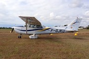 Cessna 172R Skyhawk (F-GJKU)