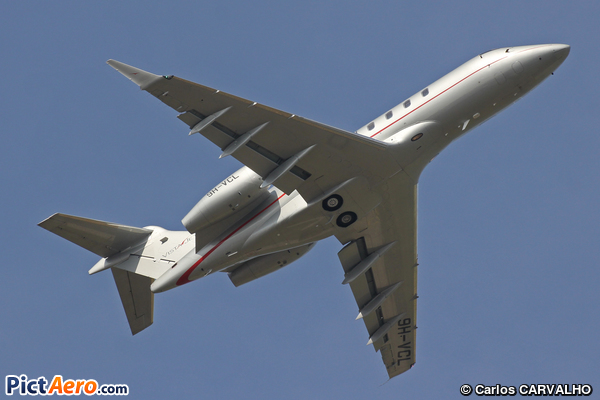 Bombardier BD-100-1A10 Challenger 350 (VistaJet)
