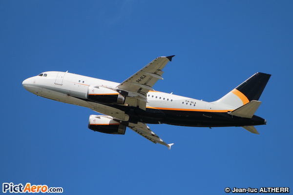 Airbus A319-133X/CJ (System Capital Management Aruba)