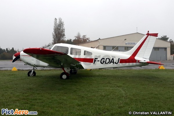 Piper PA-28-181 Archer III (Aéroclub de la région de Chelles)