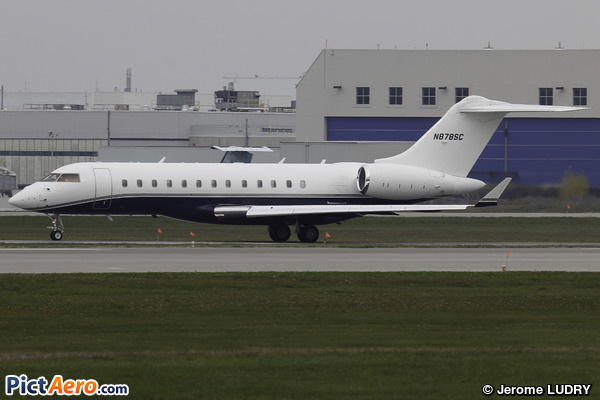 Bombardier BD-700-1A10 Global 6000 (Whitewind Company)