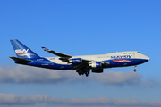 Boeing 747-4R7F (4K-SW800)